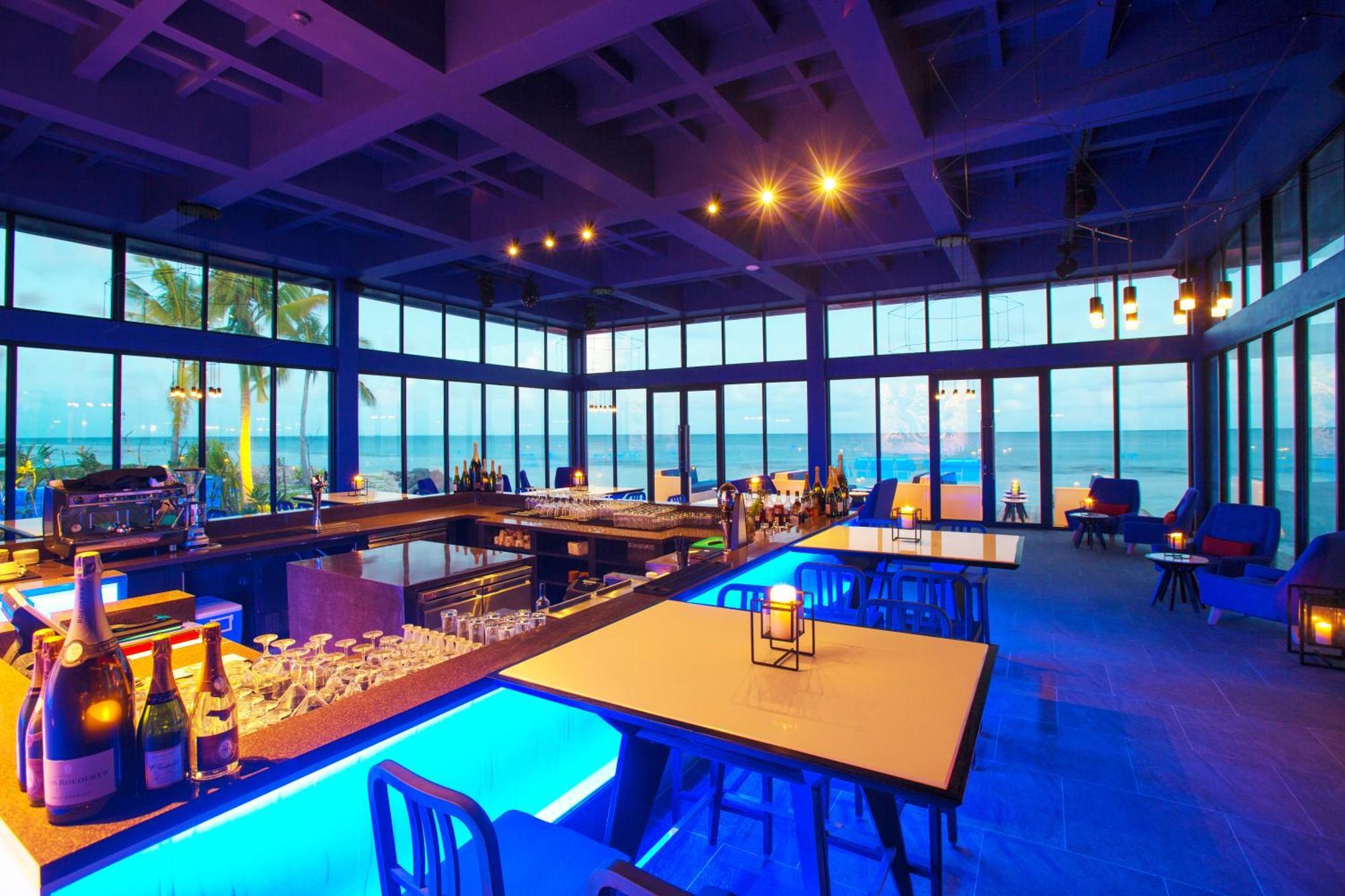 Kandima Maldives كوداهوفادهو المظهر الخارجي الصورة The interior of the restaurant