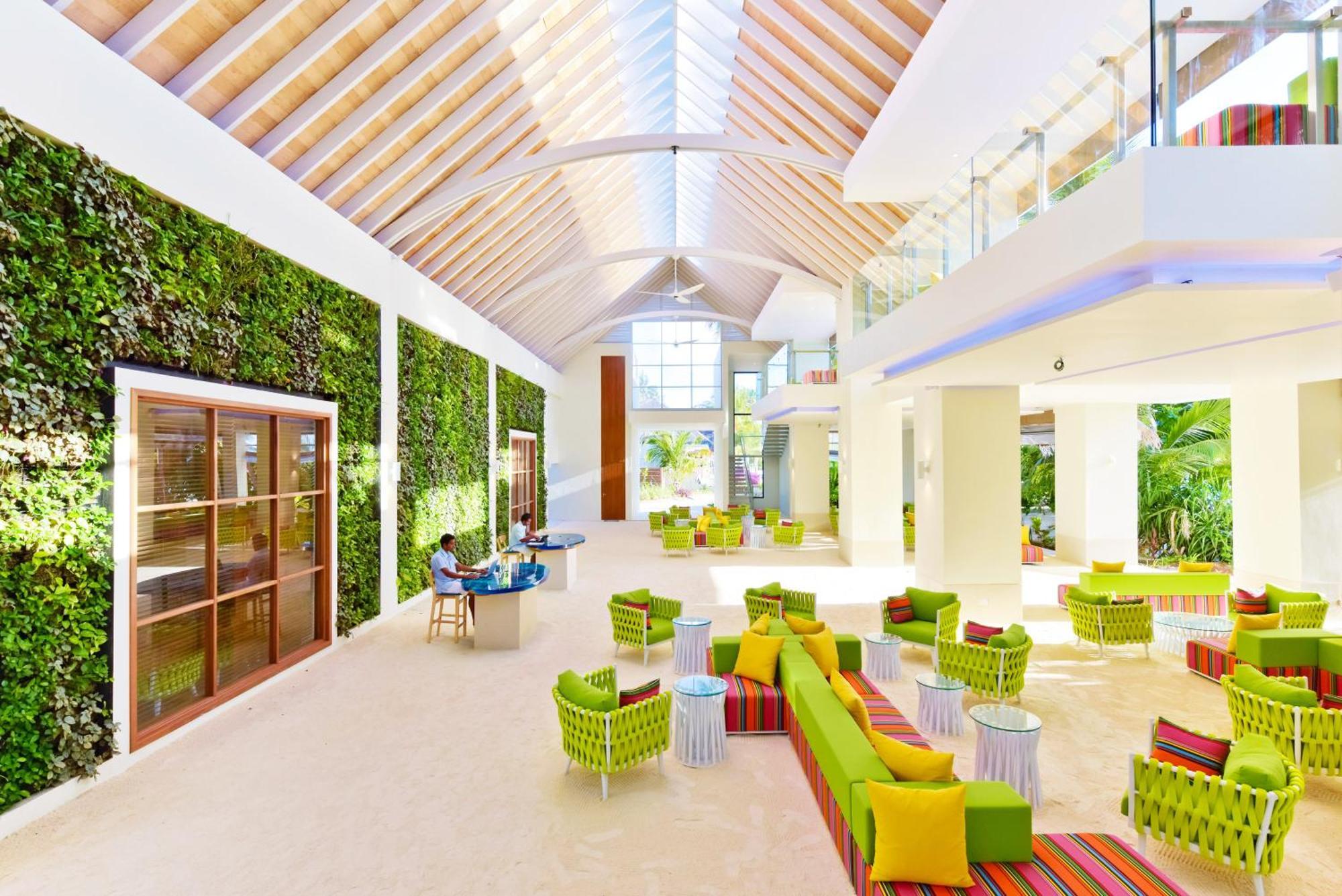 Kandima Maldives كوداهوفادهو المظهر الخارجي الصورة The lobby of the hotel
