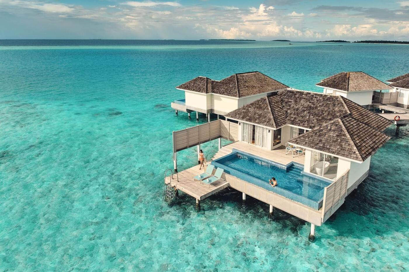 Kandima Maldives كوداهوفادهو المظهر الخارجي الصورة The resort's villas
