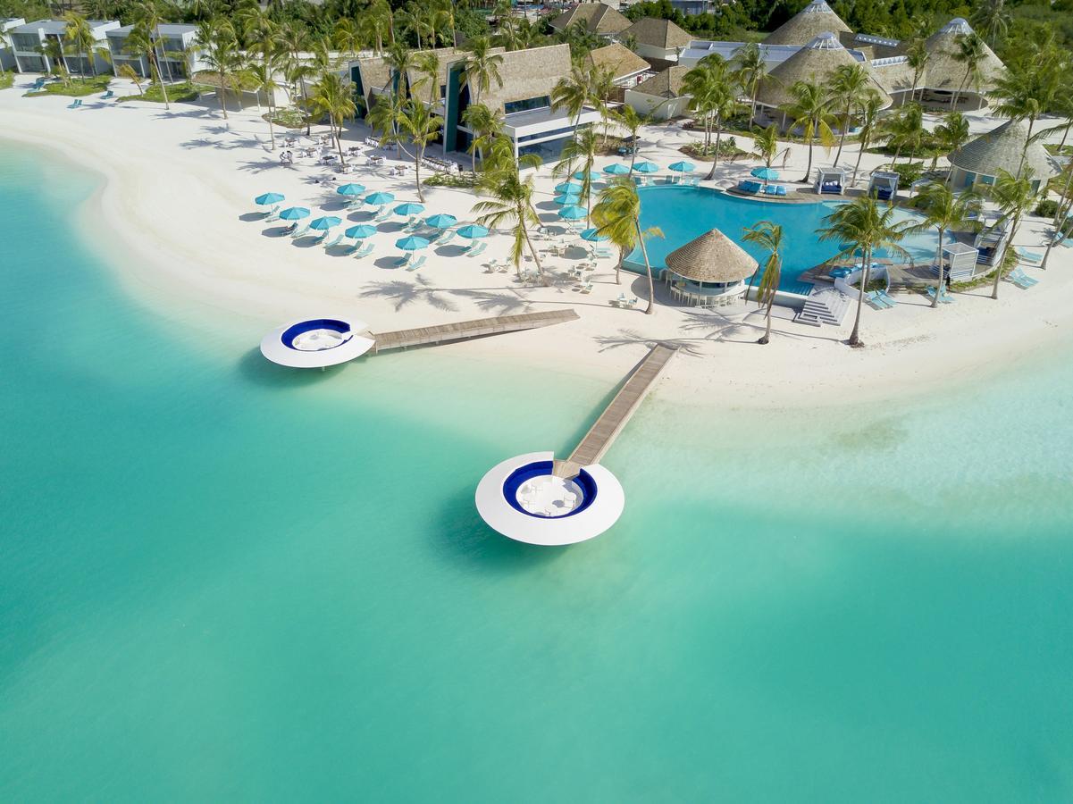 Kandima Maldives كوداهوفادهو المظهر الخارجي الصورة Aerial view of the beach at the resort